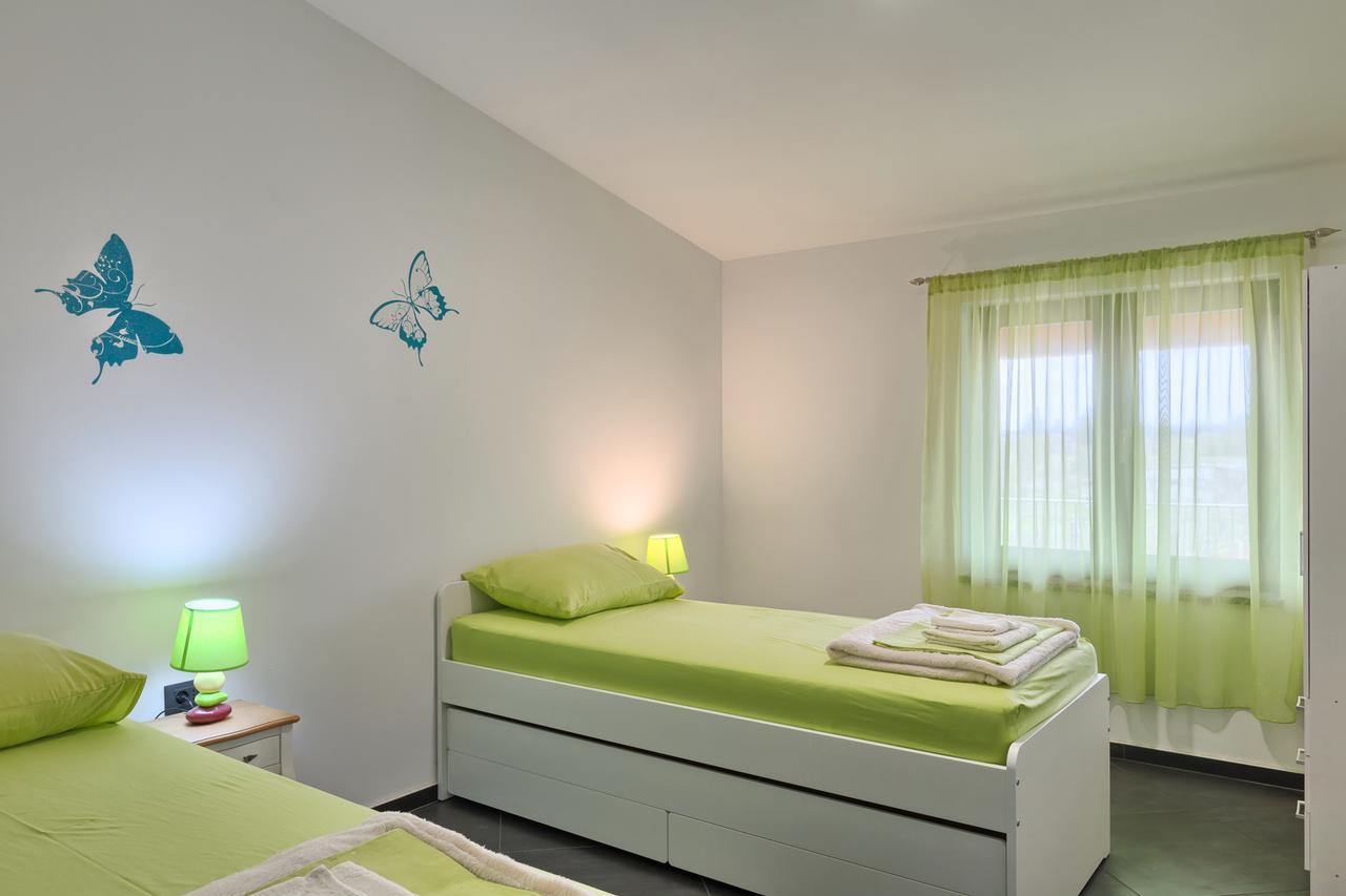 Apartments Ines Pula Exterior photo